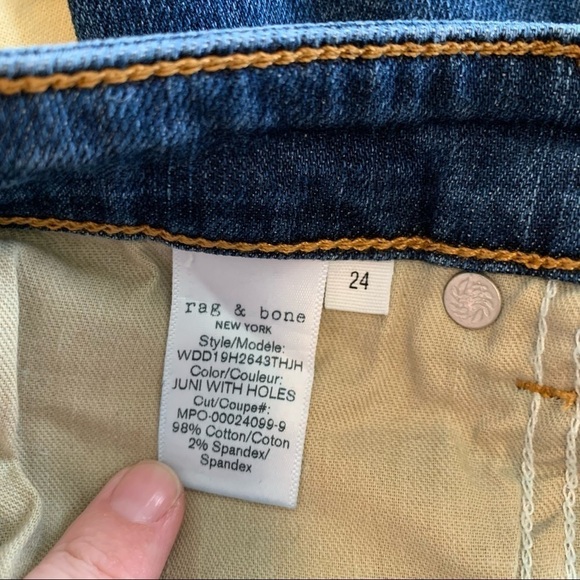 rag & bone Dre Low Rise Slim Boyfriend Jeans in Juni distressed wash 24 - Picture 10 of 10